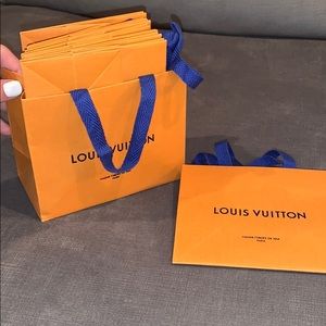 LOUIS VUITTON small shopping bag 5.5”x4.5”x7.2”